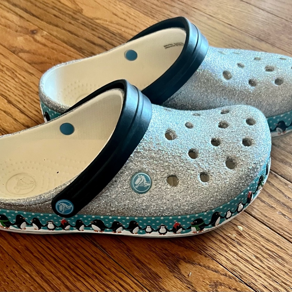 Crocs Limited Edition Glitter Penguin Clog Mule W8/M6 (Fit Like W7/M5)